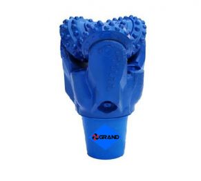 tricone drill bit
